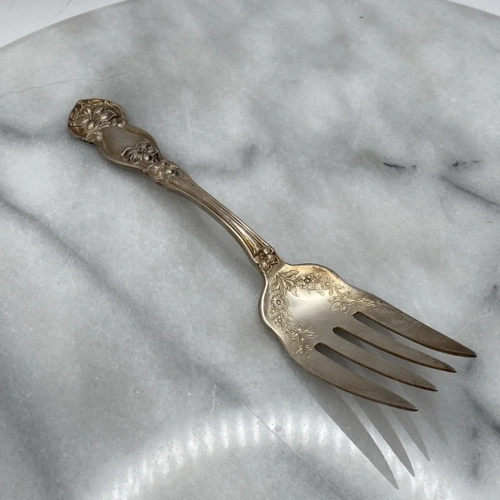Rare Antique Wm. Rogers & Son 1910 Ornate Orange Blossom Meat Fork 6